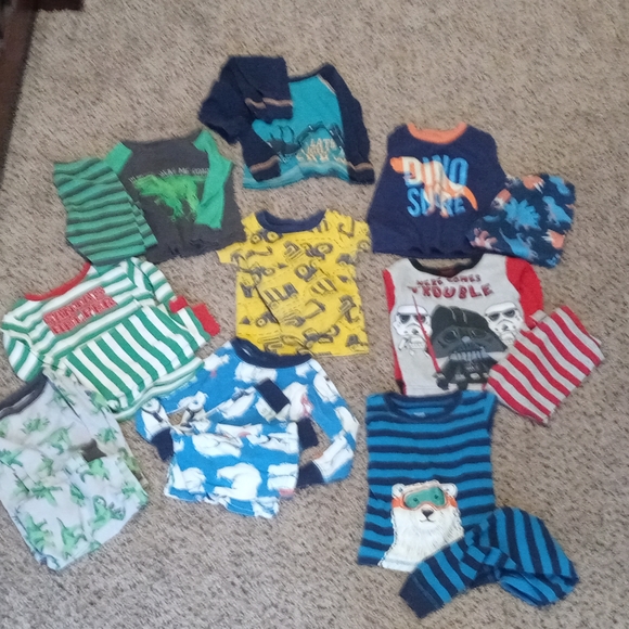 Toddler boys pj sets bundle - Picture 1 of 1